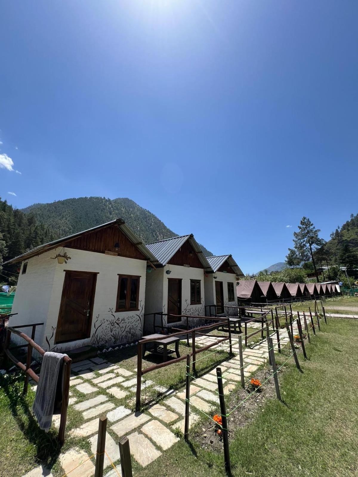 Himtrek Stays, Kasol Exterior photo