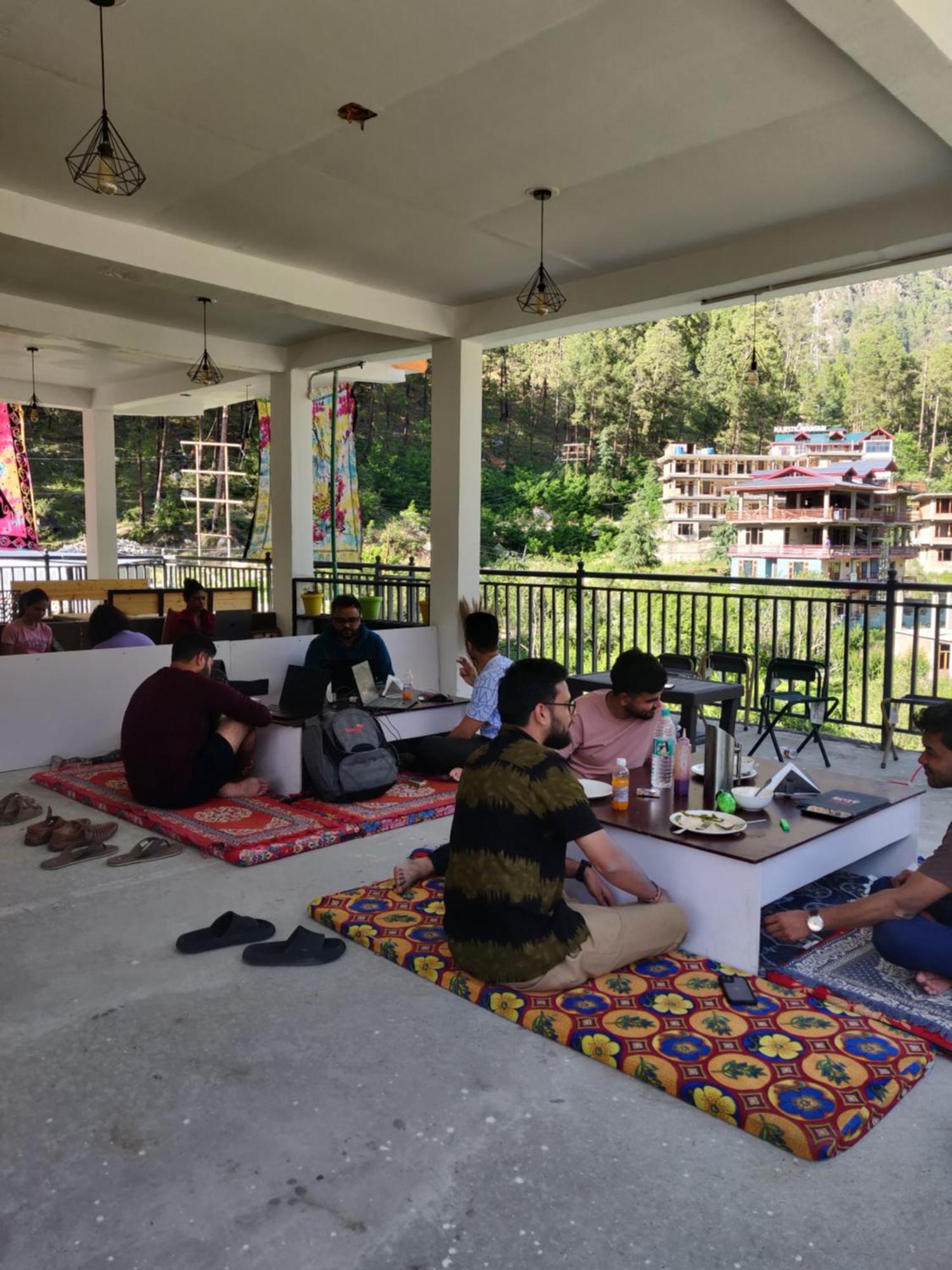 Himtrek Stays, Kasol Exterior photo