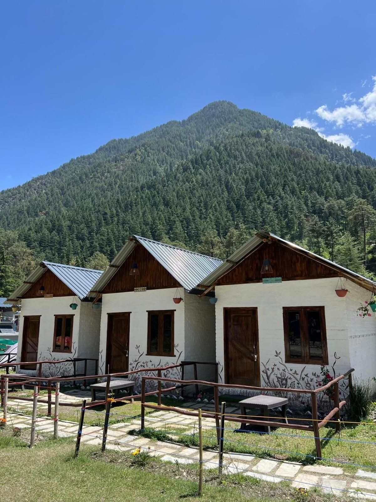 Himtrek Stays, Kasol Exterior photo