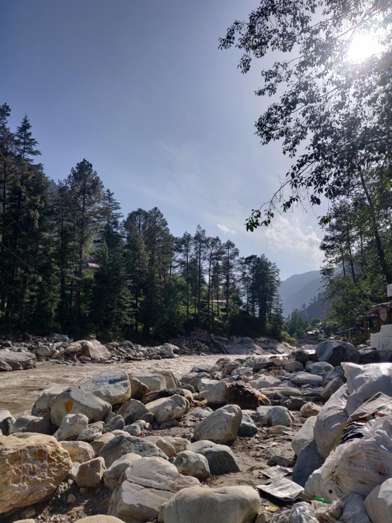 Himtrek Stays, Kasol Exterior photo
