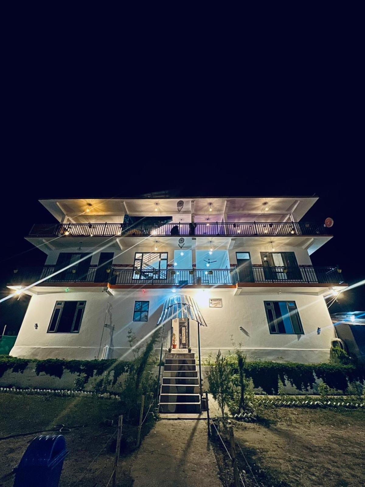 Himtrek Stays, Kasol Exterior photo