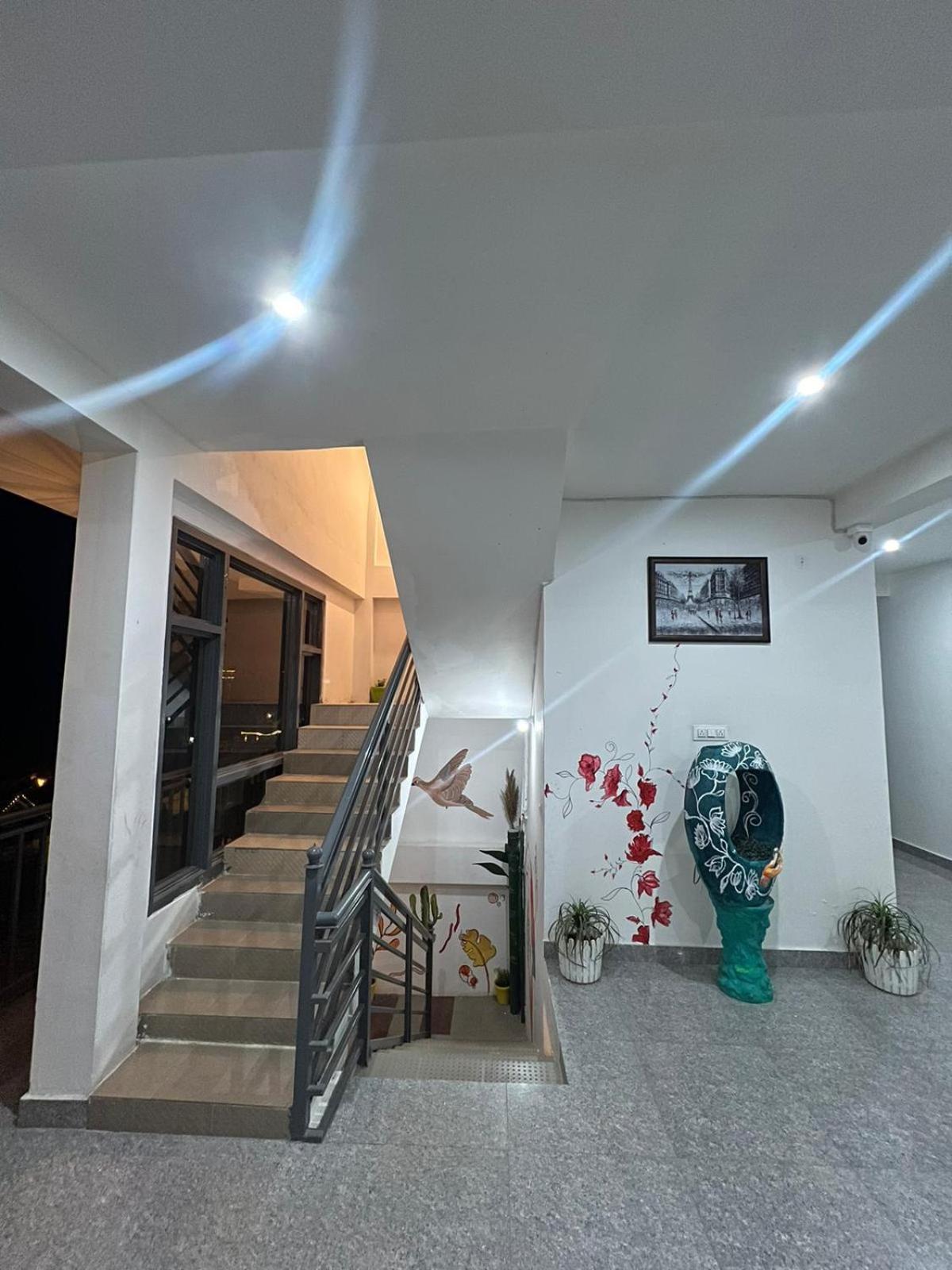 Himtrek Stays, Kasol Exterior photo