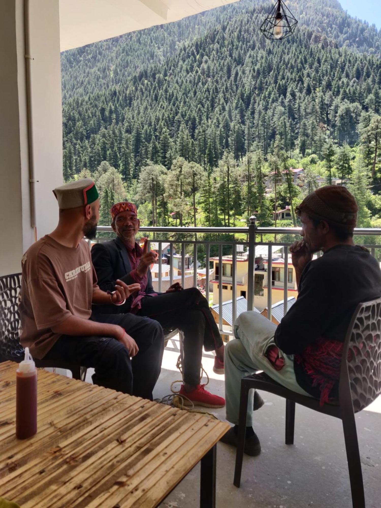 Himtrek Stays, Kasol Exterior photo